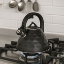 Chaleira de Inox com Apito Brinox 3 L Black Diamond e Jasmin com Indução